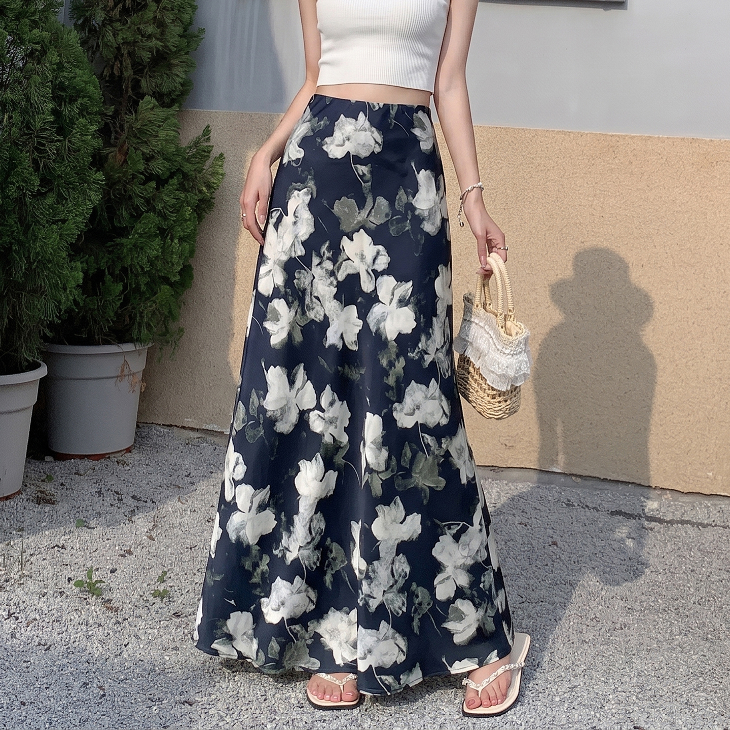 Women's Acetate French Floral Midi Skirt 2026 Summer Lightweight Blue Elastic Waist Print Mermaid Skirt - Image 2