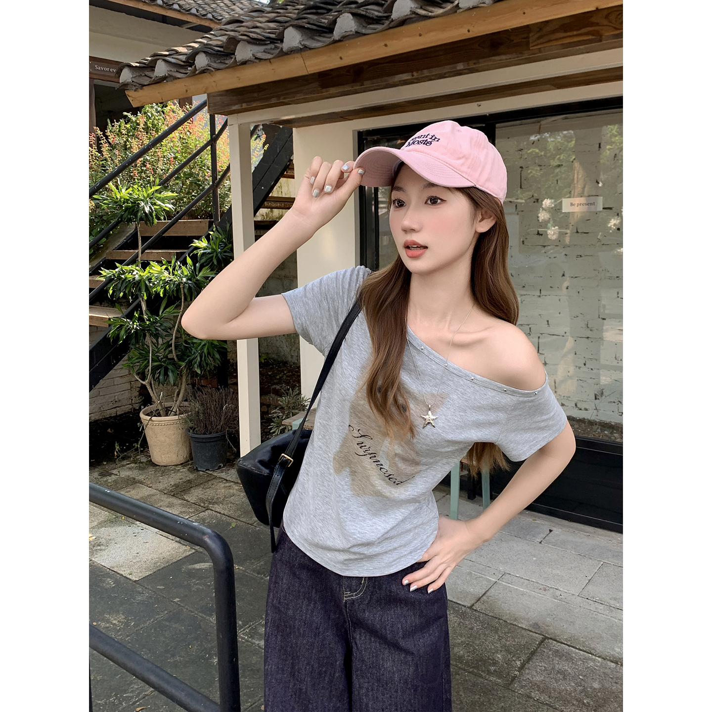 Women's Slanted Neck Off-Shoulder Short Sleeve T-Shirt Summer Cat Print Slim Fit Top