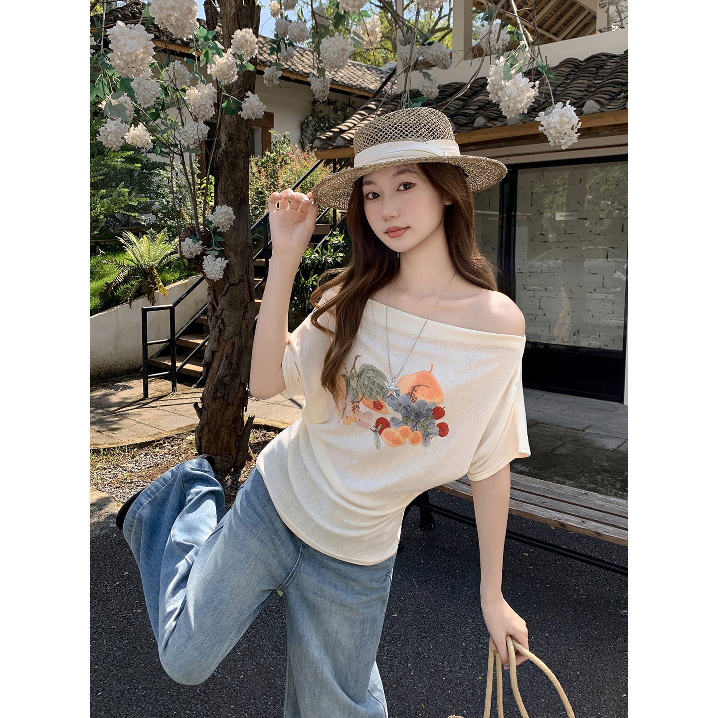 Women's Summer Print T-Shirt with Asymmetric Off-Shoulder Neckline and Waist-Cinching Slim Fit - Image 5