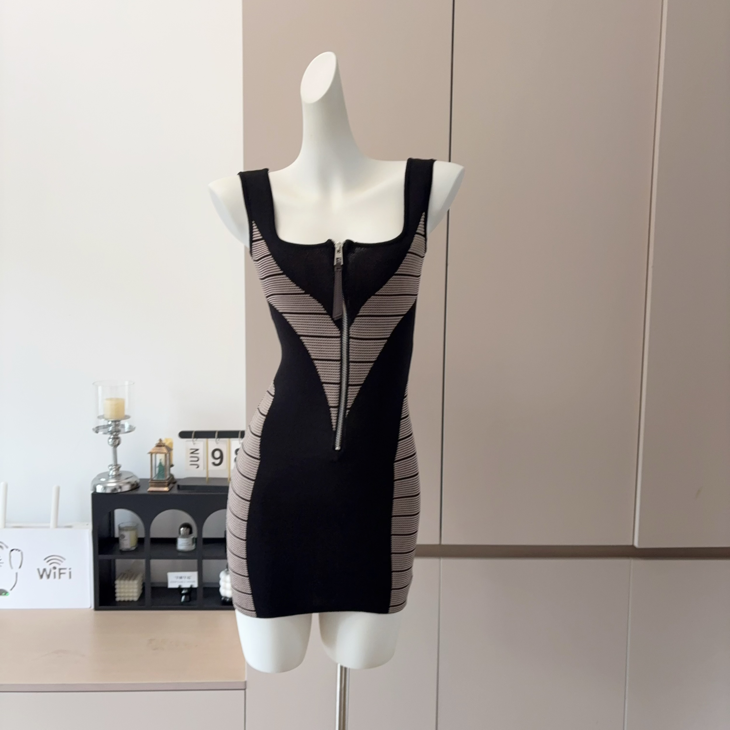 Striped V-Neck Bustier Cami Bodycon Dress - Image 3